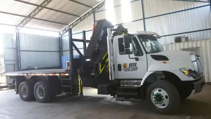 Trabajo de izaje y transporte en terreno, foto 12 de 109