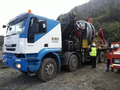 Trabajo de izaje y transporte en terreno, foto 23 de 109